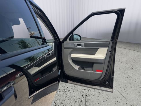 Used 2024 Hyundai Santa Fe SEL FWD image 36