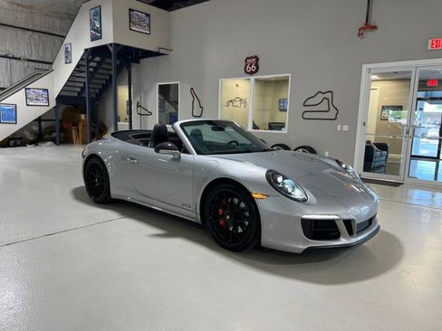 Used 2019 Porsche 911 Carrera GTS image 74