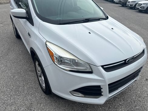 Used 2016 Ford Escape SE FWD image 10