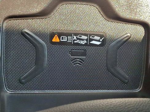 Used 2022 Chevrolet Colorado ZR2 w/ ZR2 Dusk Special Edition AWD/4WD image 27