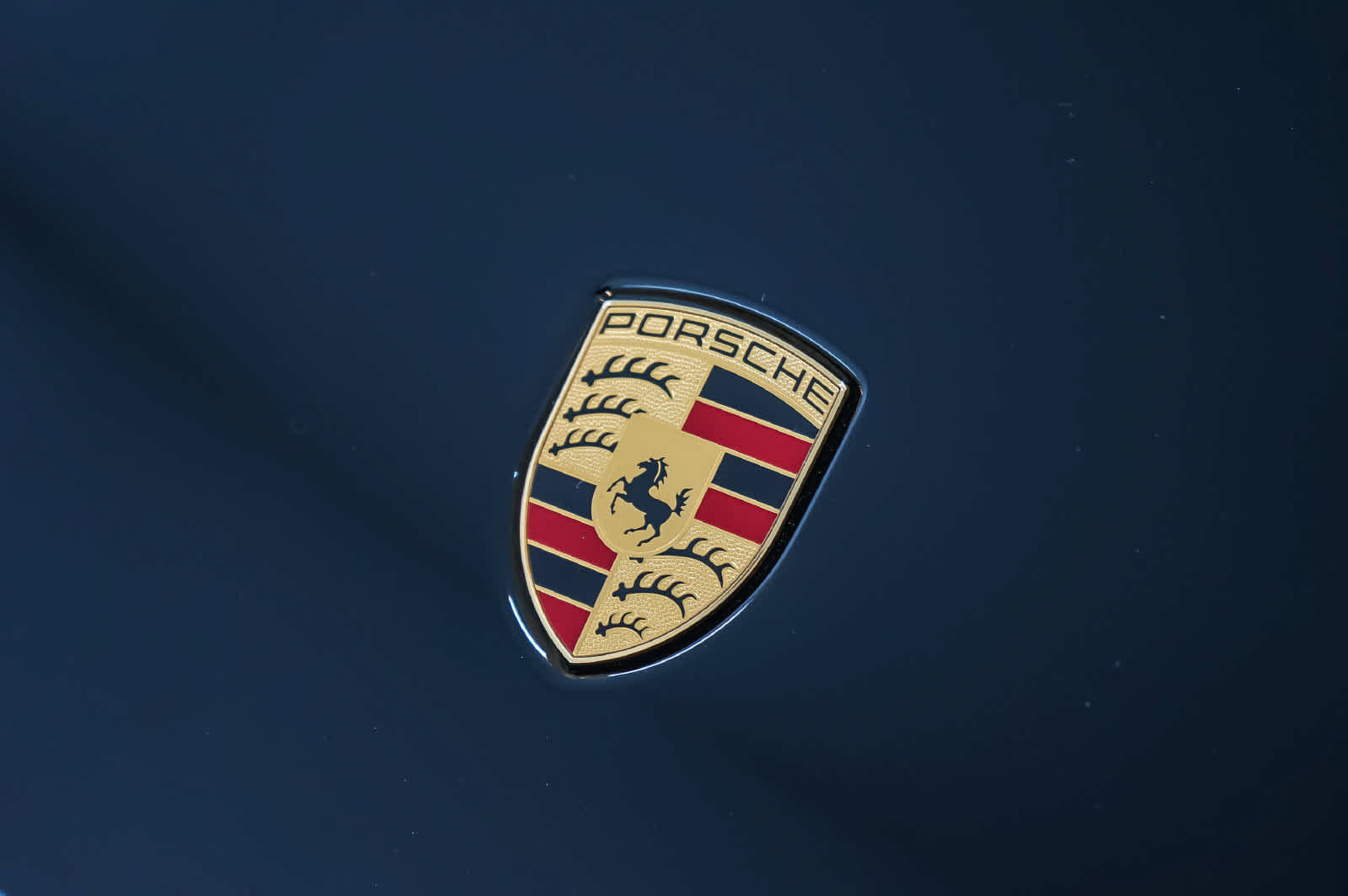 Certified 2026 Porsche Macan Turbo AWD/4WD image 17