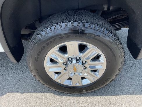 Used 2024 Chevrolet Silverado 3500 High Country AWD/4WD image 6