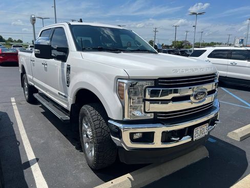 Used 2019 Ford F250 Lariat w/ Chrome Package AWD/4WD image 4