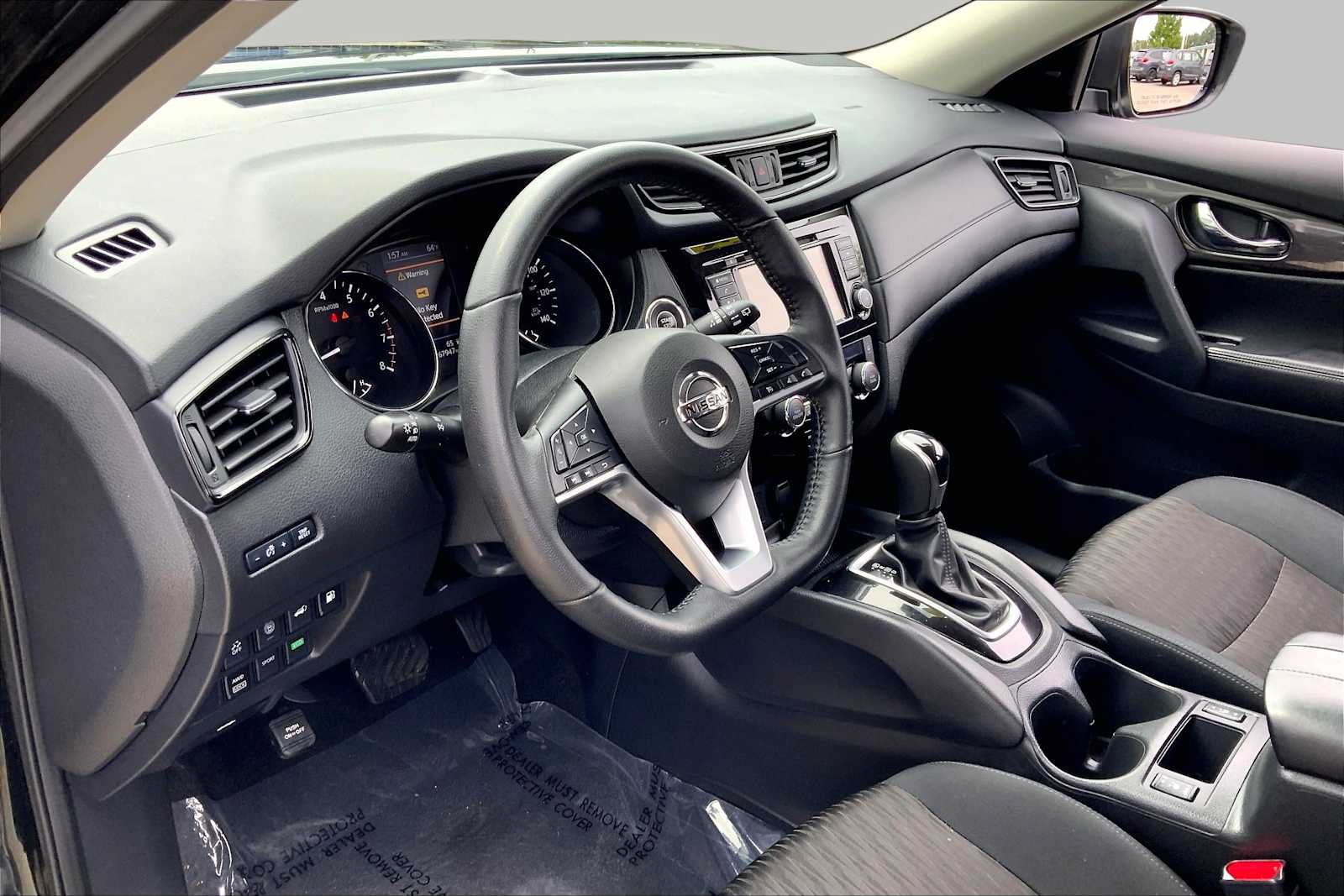 Used 2019 Nissan Rogue SV AWD/4WD image 16