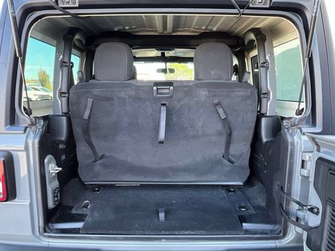 Used 2022 Jeep Wrangler Sport AWD/4WD image 22