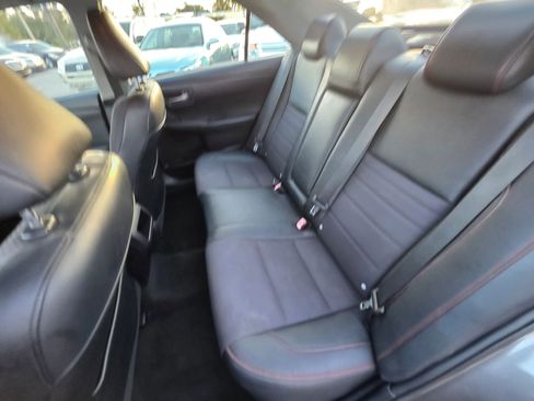 Used 2016 Toyota Camry SE image 16