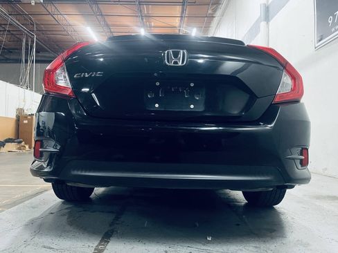 Used 2017 Honda Civic EX-L image 6
