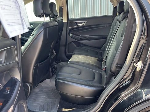 Used 2018 Ford Edge Titanium AWD/4WD image 17