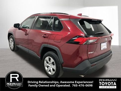 Used 2020 Toyota RAV4 LE AWD/4WD image 4