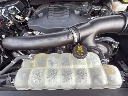 Used 2021 Ford F150 XLT image 19