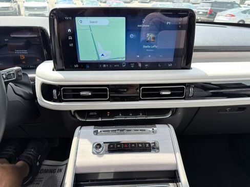 Used 2025 Lincoln Aviator Reserve w/ Equipment Group 201A AWD/4WD image 28