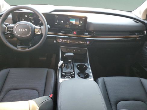 New 2026 Kia Carnival SX Prestige image 24