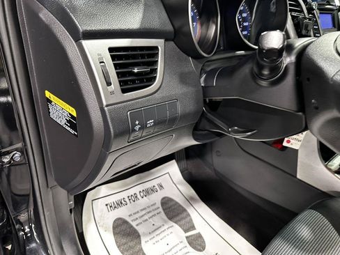 Used 2014 Hyundai Elantra GT FWD image 12