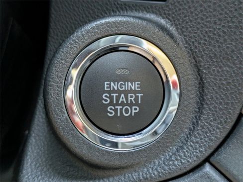 Certified 2025 Subaru Outback Limited w/ Popular Package #2 image 33