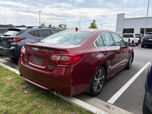 Used 2017 Subaru Legacy 3.6R Limited AWD/4WD image 6