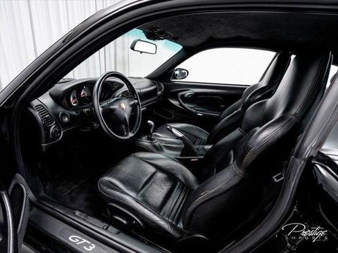 Used 2004 Porsche 911 GT3 RWD image 26