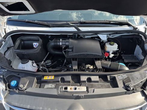 Used 2019 Mercedes-Benz Sprinter 170 w/ Chrome Grille Package image 17