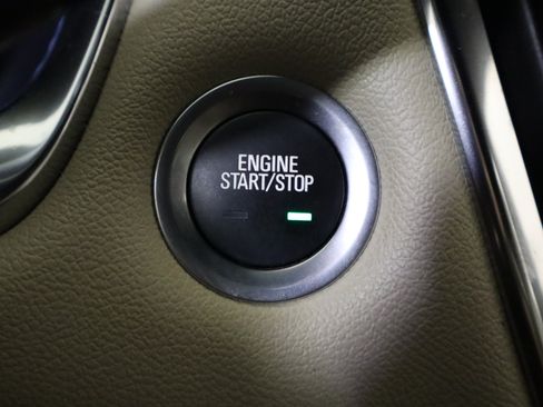 Used 2023 Chevrolet Traverse LS FWD image 32