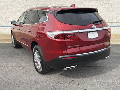 Used 2024 Buick Enclave Premium image 5