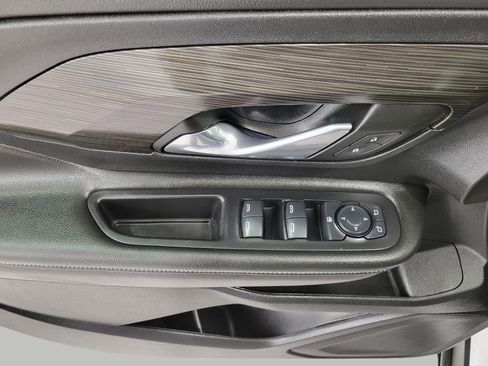 Used 2024 GMC Terrain SLE image 45