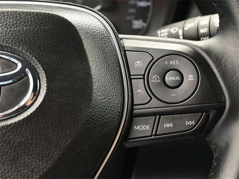 Certified 2025 Toyota Corolla Cross LE image 2