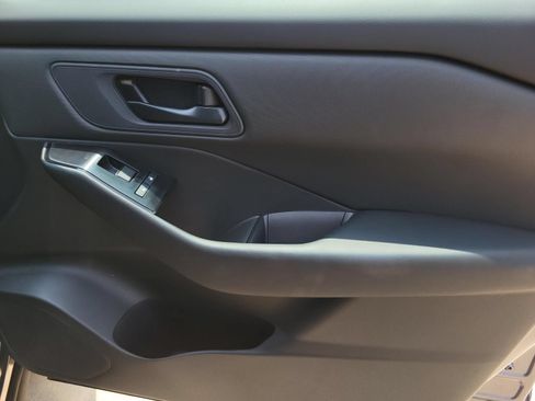 Certified 2026 Nissan Rogue S FWD image 10