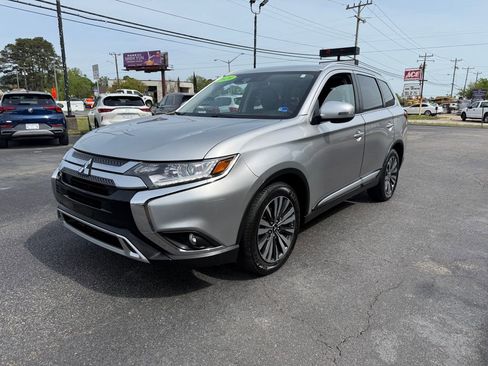 Used 2020 Mitsubishi Outlander SEL FWD image 8