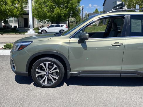 Used 2019 Subaru Forester Limited AWD/4WD image 2