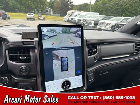 Used 2023 Ford Expedition Platinum image 22