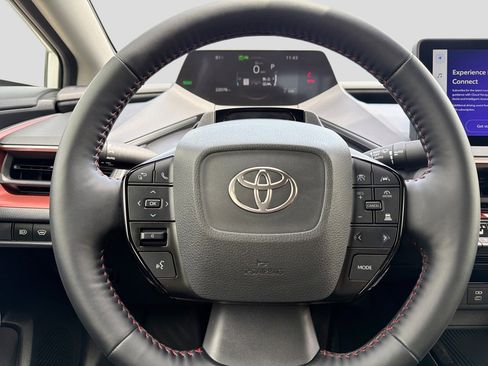 Used 2024 Toyota Prius Prime FWD image 19