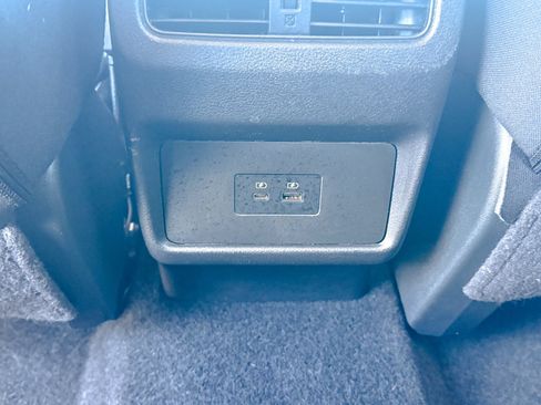 Used 2023 Nissan Rogue SV AWD/4WD image 23