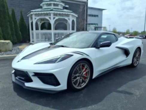 Used 2026 Chevrolet Corvette Stingray Preferred Conv w/ Z51 Performance Package RWD image 2