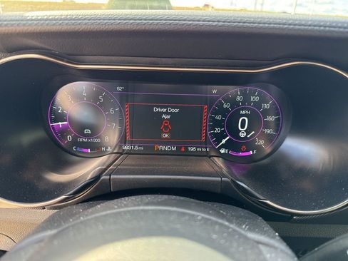 Used 2022 Ford Mustang Shelby GT500 w/ Technology Package image 13