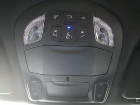 Used 2022 Chrysler Pacifica Touring-L w/ S Appearance Package image 36