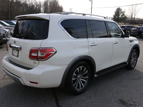 Used 2018 Nissan Armada SL w/ Premium Package image 8