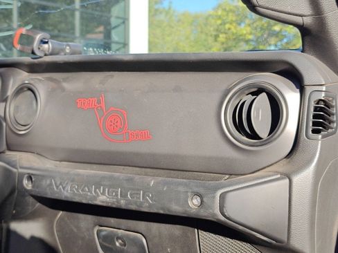 Used 2021 Jeep Wrangler Unlimited Sport image 28