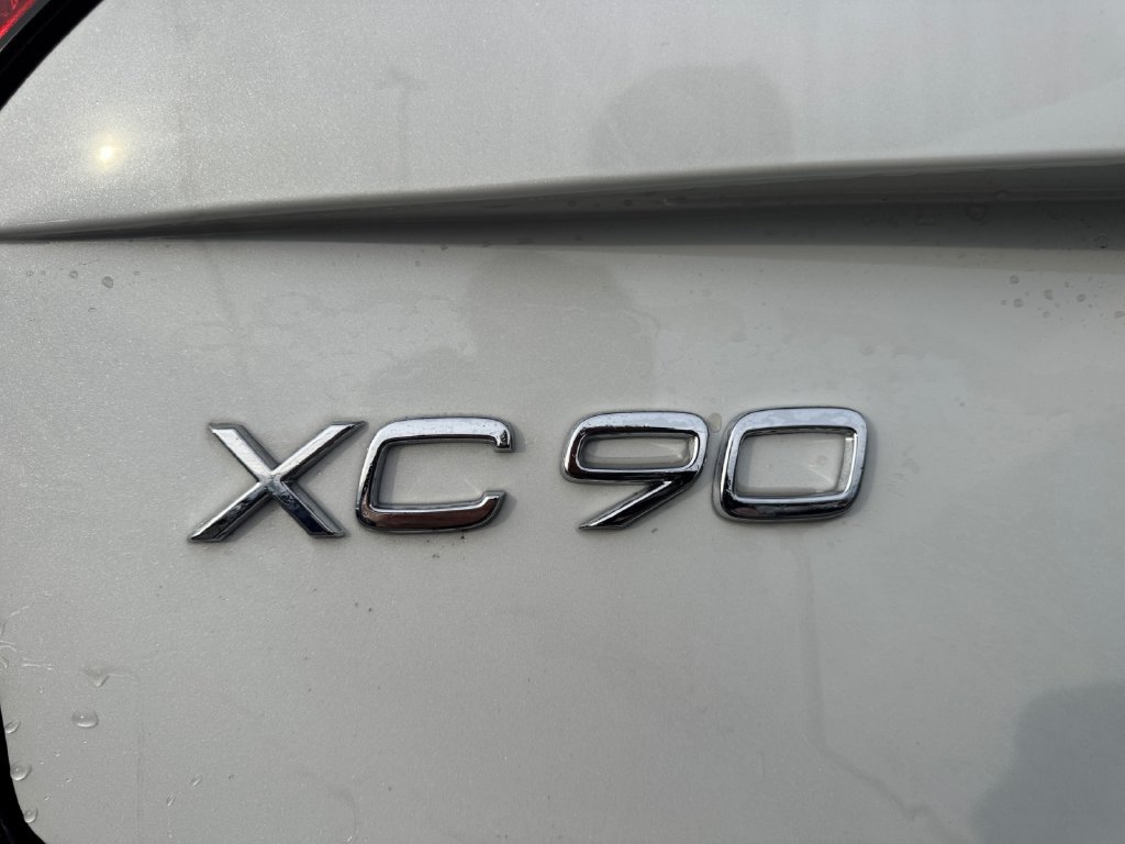 New 2027 Volvo XC90 T8 Plus AWD/4WD image 9
