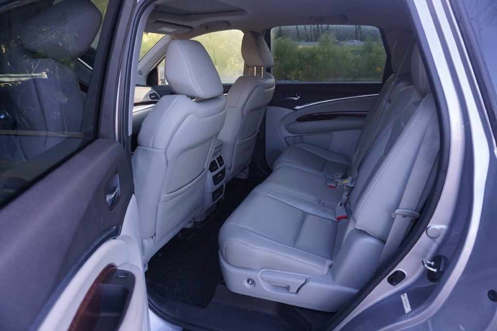 Used 2017 Acura MDX w/ Technology Package AWD/4WD image 13