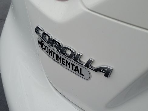 Certified 2025 Toyota Corolla SE image 8