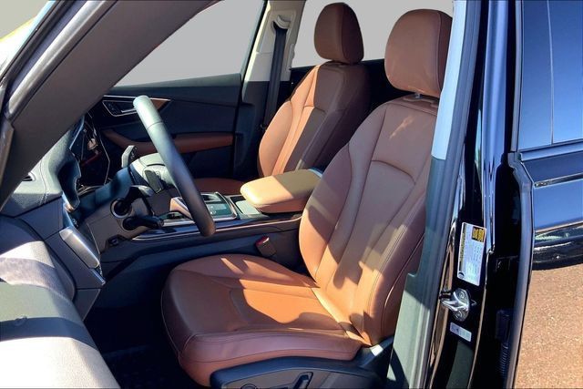 Used 2023 Audi Q7 3.0T Premium Plus AWD/4WD image 17