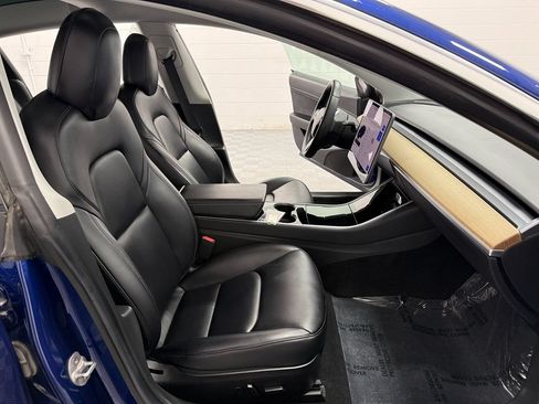 Used 2019 Tesla Model 3 Standard Range Plus RWD image 14