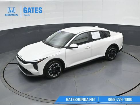 Used 2025 Kia K4 EX FWD image 51