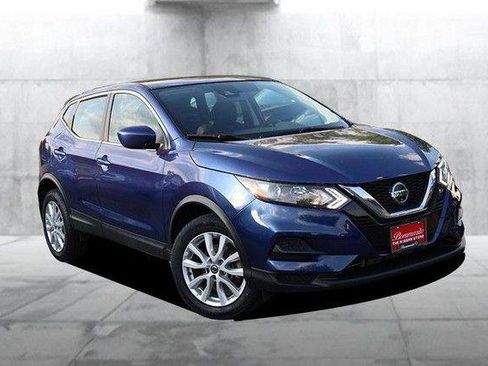 Used 2020 Nissan Rogue Sport S w/ Appearance Package AWD/4WD image 2
