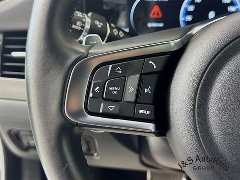 Used 2020 Jaguar XF S image 13