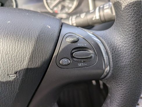 Used 2021 Nissan Murano S image 25