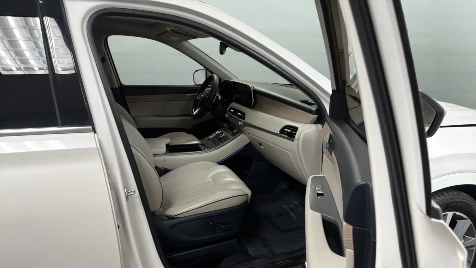 Used 2021 Hyundai Palisade Limited FWD image 22