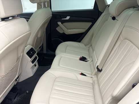 Used 2023 Audi Q5 2.0T Premium Plus w/ Premium Plus Package AWD/4WD image 24