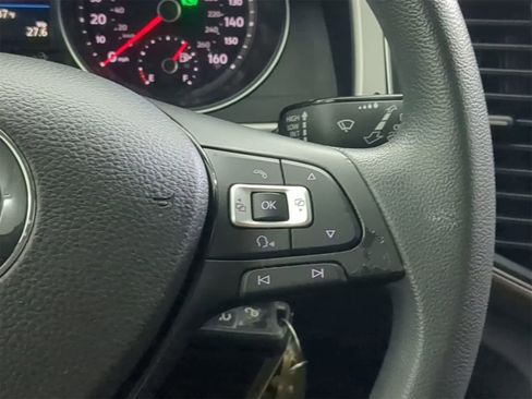 Used 2018 Volkswagen Atlas S image 23