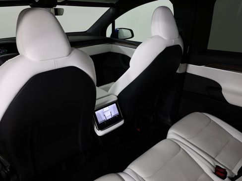 Used 2022 Tesla Model X AWD/4WD image 49