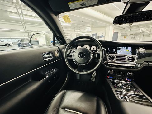 Certified 2019 Rolls-Royce Wraith RWD image 26